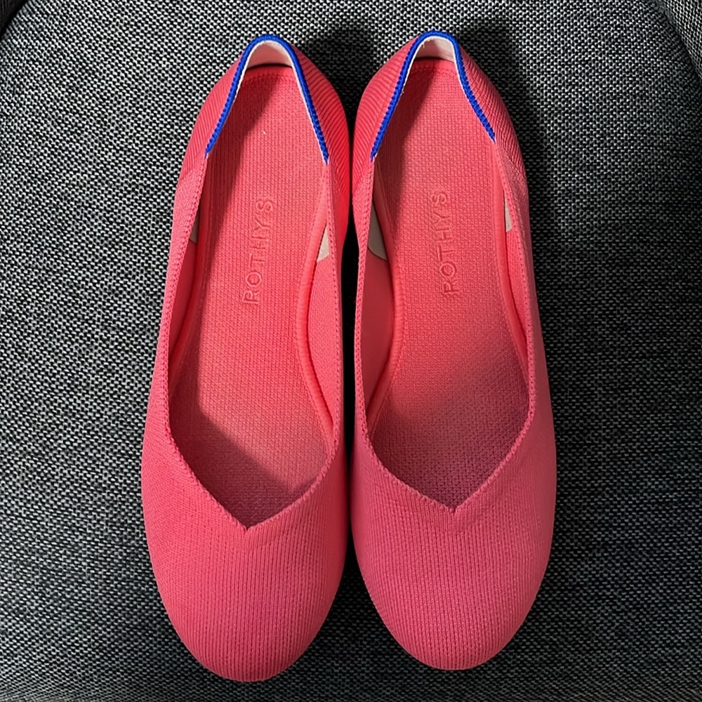 Rothy’s “The Flat” in bright pink size 9